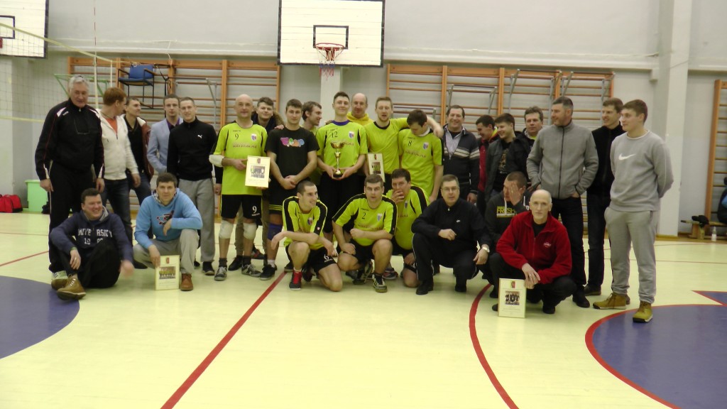 Tinklininkai Kuršėnuose šventė Vasario 16-ąją
